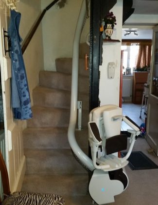 narrow_stairlift